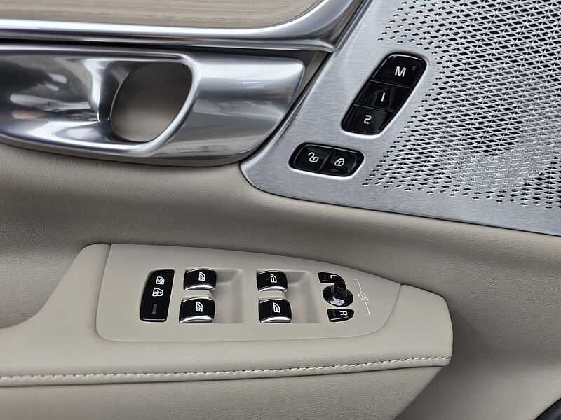 Volvo Ultra, B5 마일드 하이브리드, 가솔린, 브라이트