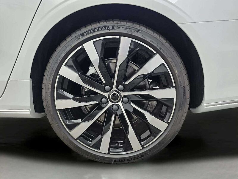 Volvo Ultra, B5 마일드 하이브리드, 가솔린, 브라이트