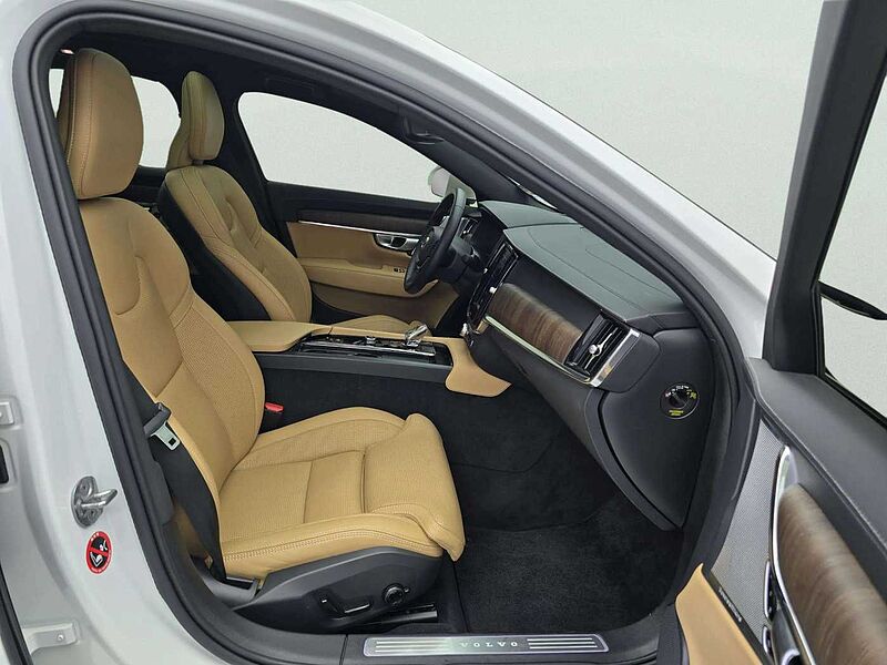 Volvo Ultimate, B6 AWD 마일드 하이브리드, 가솔린, 브라이트