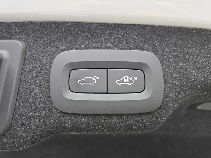 Volvo Ultimate, B6 AWD 마일드 하이브리드, 가솔린, 브라이트