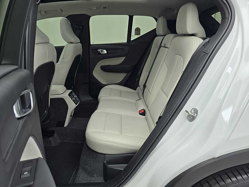 Volvo  Ultra, B4 AWD 마일드 하이브리드, 가솔린, 다크