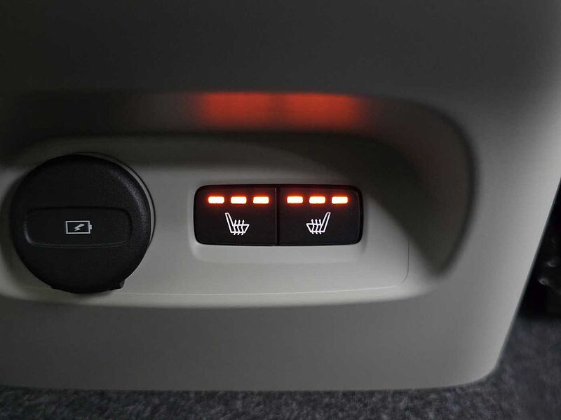 Volvo  Ultra, B4 AWD 마일드 하이브리드, 가솔린, 다크