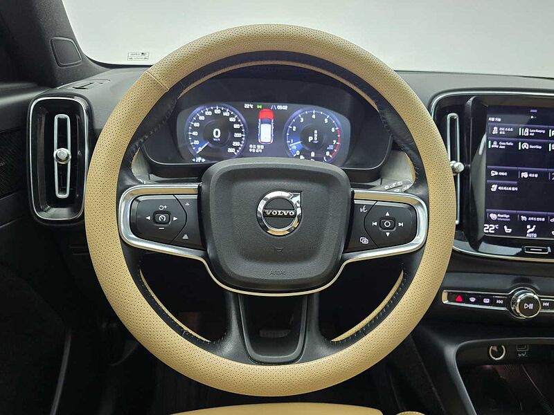 Volvo  Inscription, B4 AWD Momentum