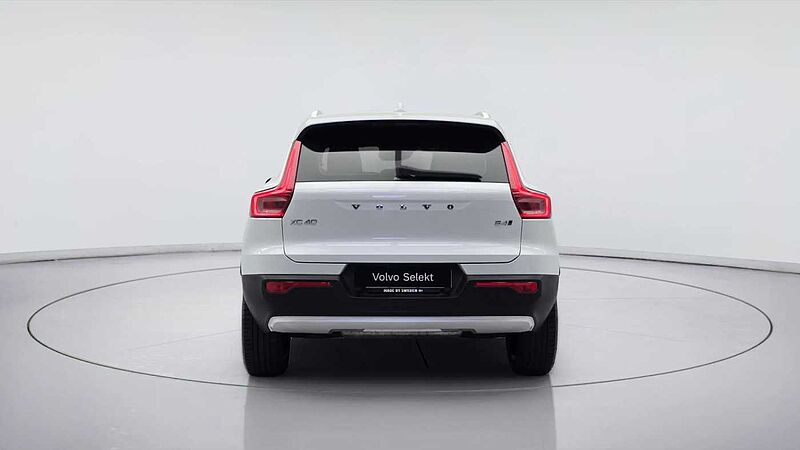 Volvo  Inscription, B4 AWD Momentum