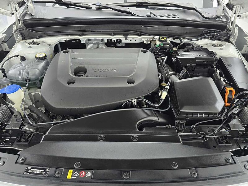Volvo  Inscription, B4 AWD Momentum