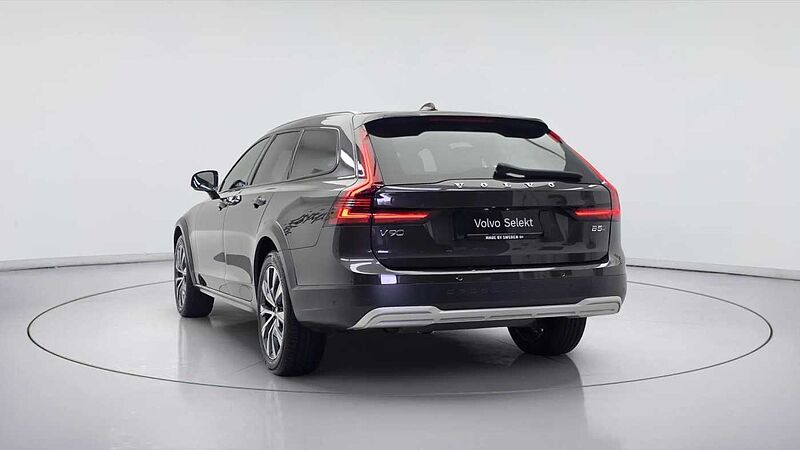 Volvo Pro, B5 AWD mild hybrid