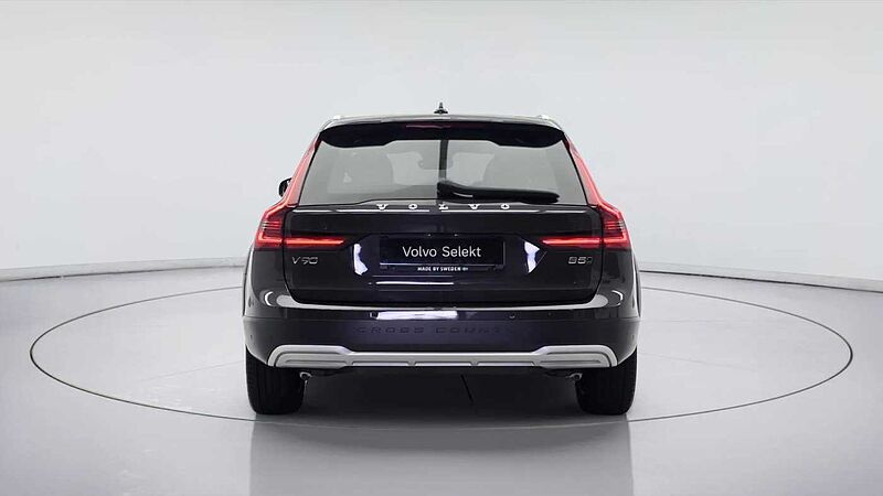 Volvo Pro, B5 AWD mild hybrid