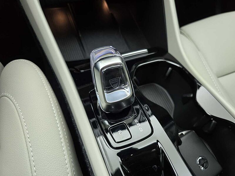 Volvo  Ultra, B4 AWD 마일드 하이브리드, 가솔린, 브라이트