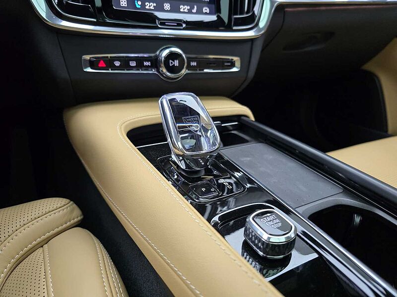 Volvo  Ultimate, B5 mild hybrid, 가솔린, Bright