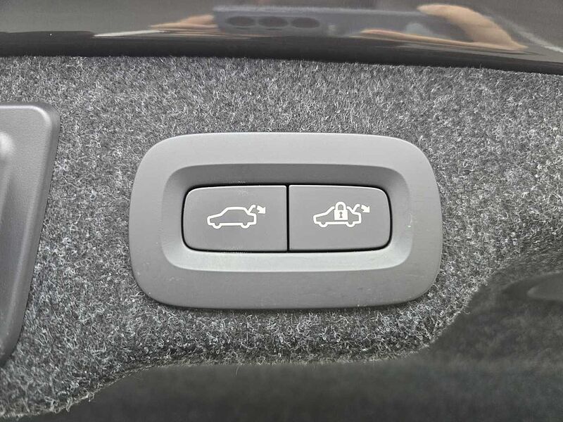 Volvo  Ultimate, B5 mild hybrid, 가솔린, Bright