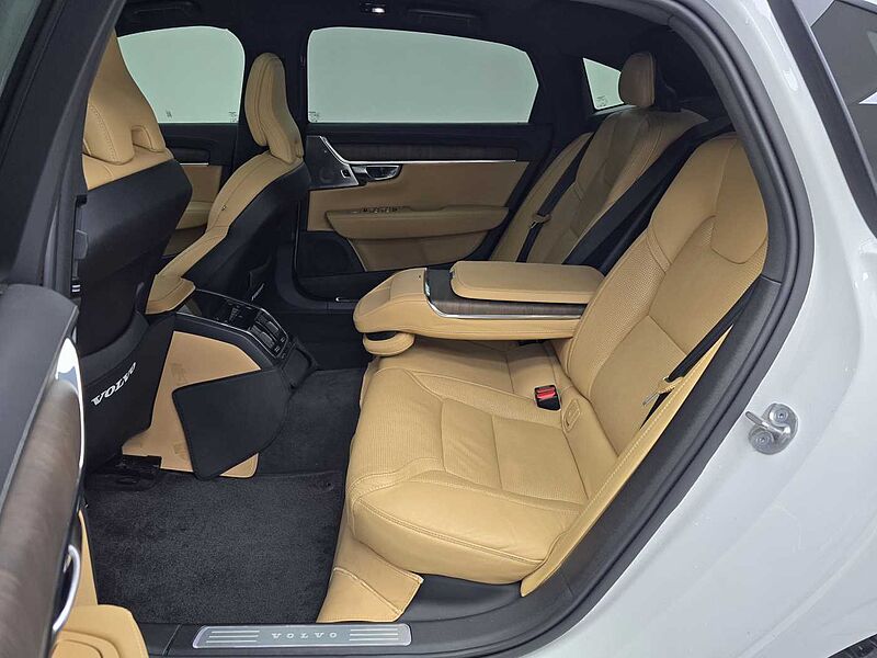 Volvo Ultimate, B6 AWD mild hybrid, 가솔린, Bright