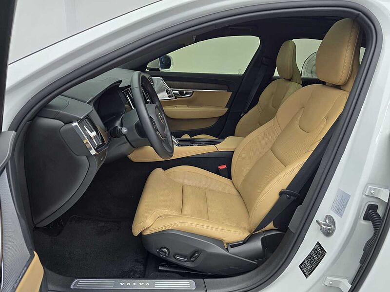 Volvo Ultimate, B6 AWD 마일드 하이브리드, 가솔린, 브라이트